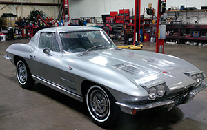 1963SplitWindowCorvette_s.jpg